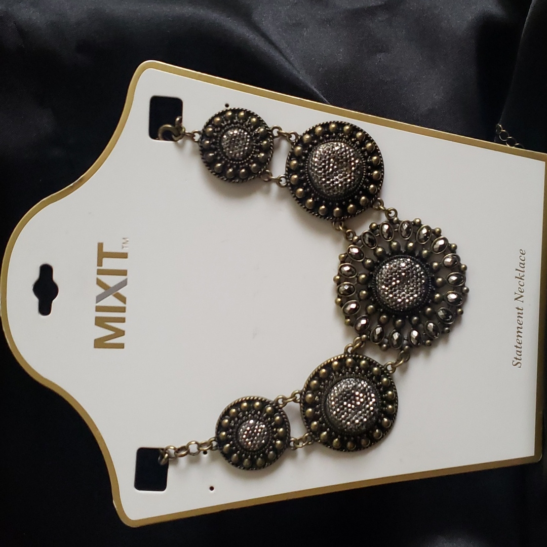 Mixit Statement Necklace